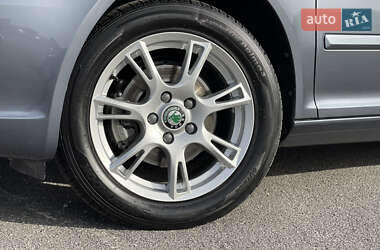 Лифтбек Skoda Octavia 2010 в 