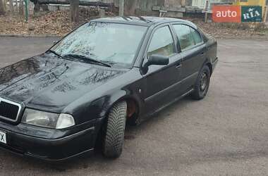 Лифтбек Skoda Octavia 1999 в 