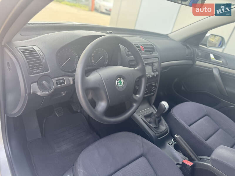 Універсал Skoda Octavia 2006 в Рівному