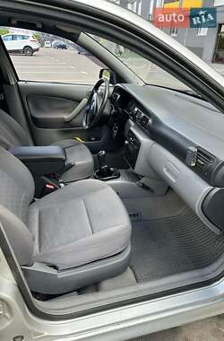 Універсал Skoda Octavia 2004 в 