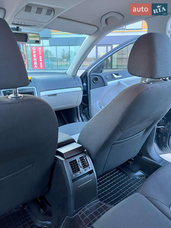 Универсал Skoda Octavia 2010 в Луцке