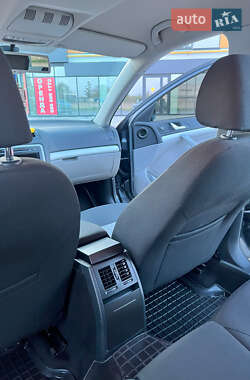 Універсал Skoda Octavia 2010 в 