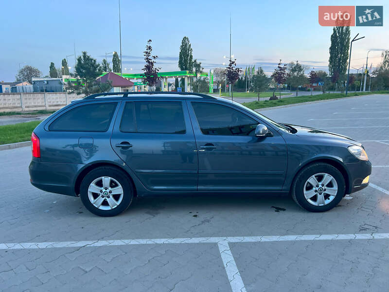 Универсал Skoda Octavia 2010 в Луцке