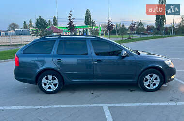 Універсал Skoda Octavia 2010 в 