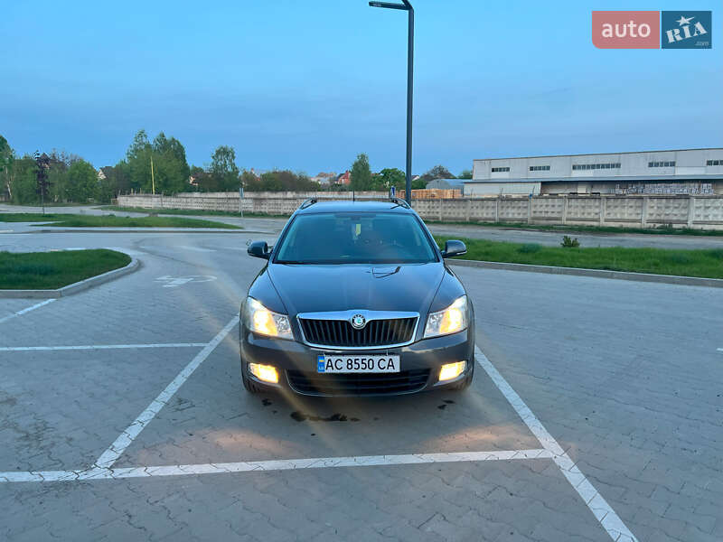Универсал Skoda Octavia 2010 в Луцке
