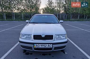 Лифтбек Skoda Octavia 2004 в 
