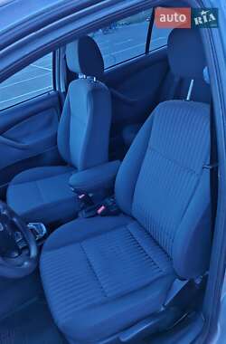 Лифтбек Skoda Octavia 2004 в 
