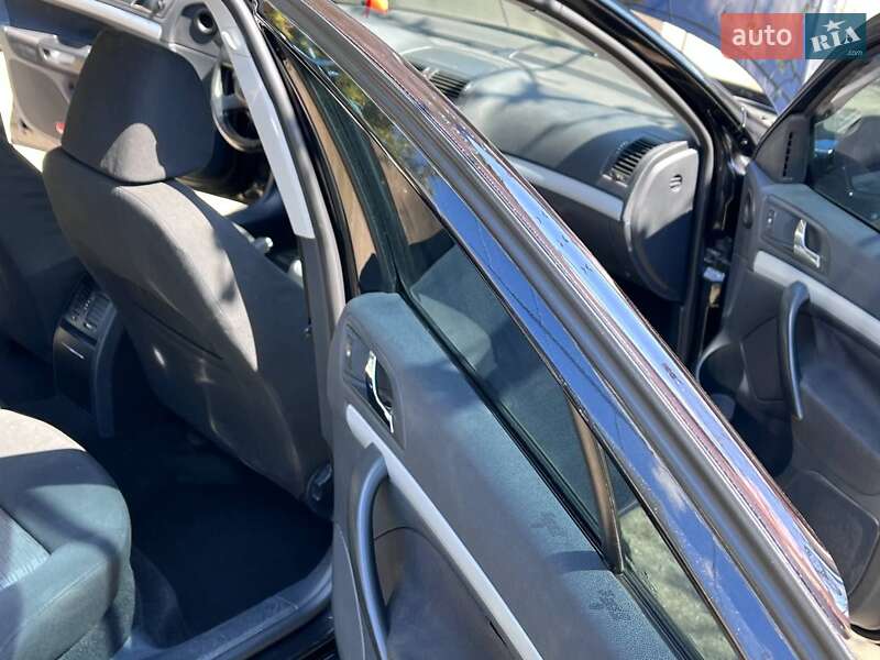 Ліфтбек Skoda Octavia 2009 в Сараті