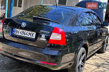 Ліфтбек Skoda Octavia 2009 в Сараті