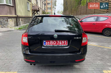Универсал Skoda Octavia 2009 в 