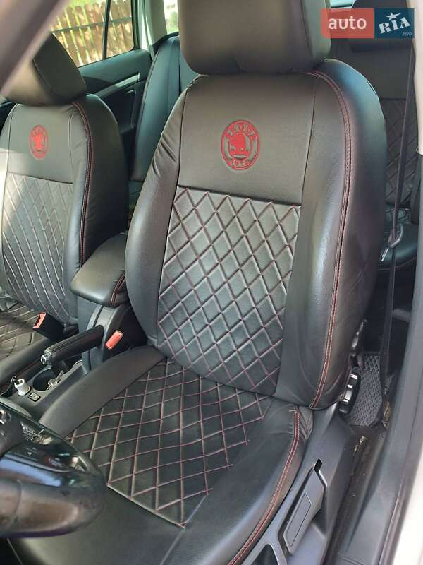 Универсал Skoda Octavia 2011 в Подобовце