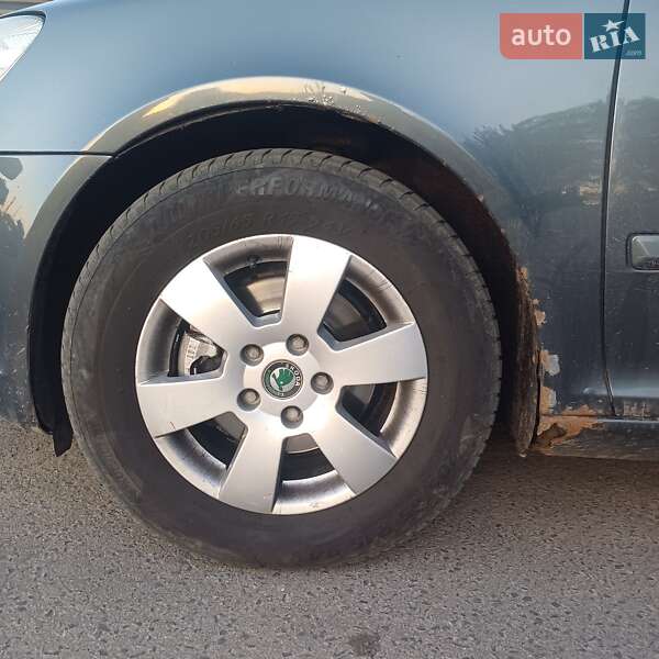Універсал Skoda Octavia 2009 в Луцьку