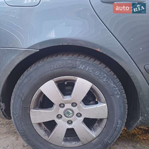 Універсал Skoda Octavia 2009 в Луцьку