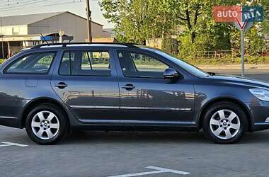Универсал Skoda Octavia 2010 в 