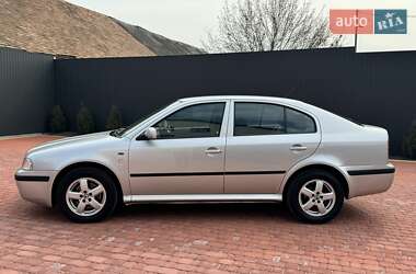 Лифтбек Skoda Octavia 2003 в 
