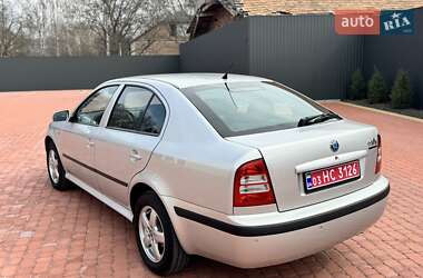 Лифтбек Skoda Octavia 2003 в 