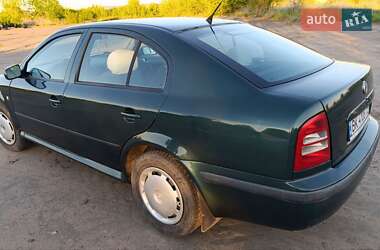 Ліфтбек Skoda Octavia 2001 в 