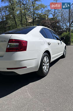 Ліфтбек Skoda Octavia 2017 в 