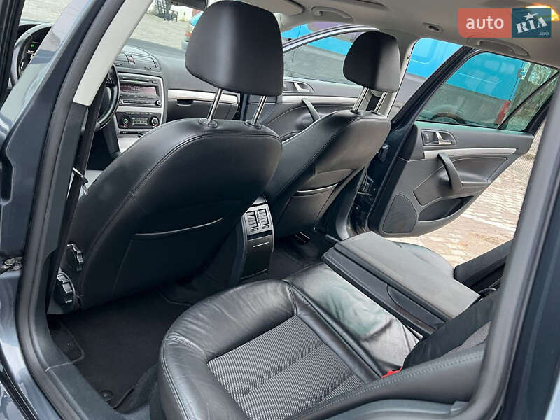 Універсал Skoda Octavia 2010 в Бучі