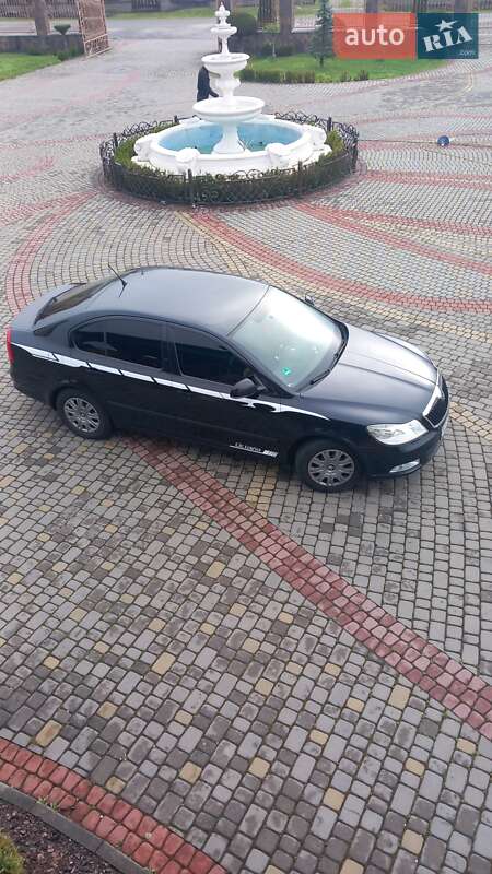 Лифтбек Skoda Octavia 2012 в 