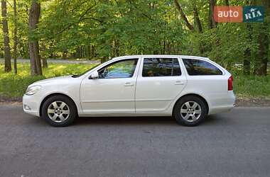 Універсал Skoda Octavia 2012 в Ірпені