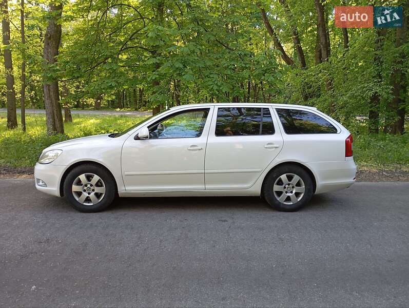Універсал Skoda Octavia 2012 в Ірпені фото 2 Універсал Skoda Octavia 2012 в Ірпені
