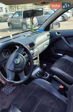 Лифтбек Skoda Octavia 2009 в 
