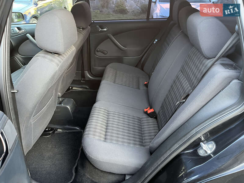Універсал Skoda Octavia 2008 в Звягелі
