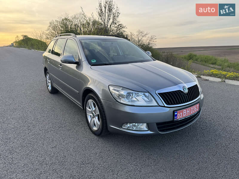 Универсал Skoda Octavia 2012 в Ровно