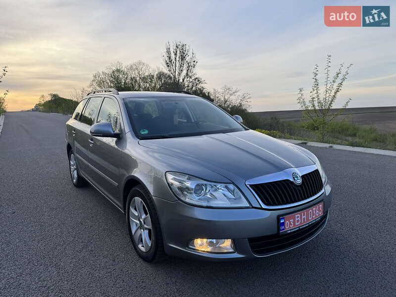 Универсал Skoda Octavia 2012 в Ровно