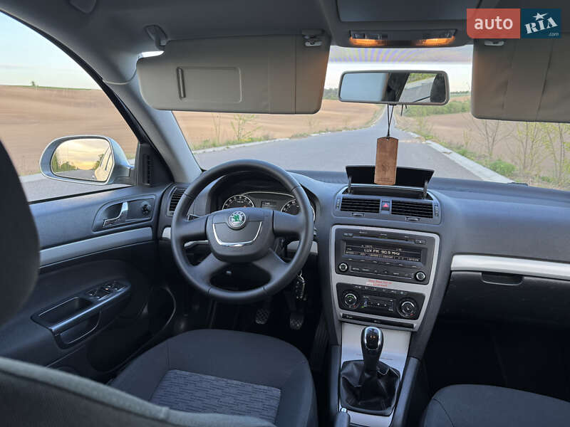 Универсал Skoda Octavia 2012 в Ровно
