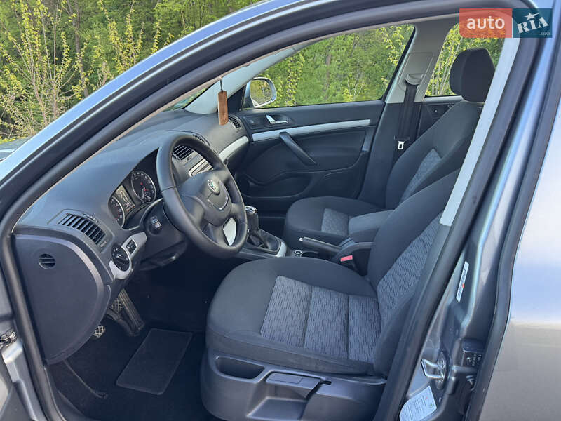 Универсал Skoda Octavia 2012 в Ровно