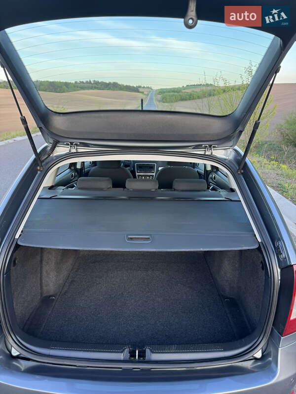 Универсал Skoda Octavia 2012 в Ровно