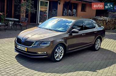 Ліфтбек Skoda Octavia 2019 в 