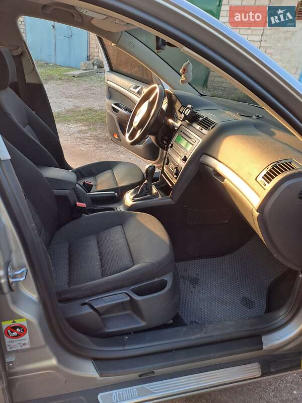 Универсал Skoda Octavia 2009 в Днепре