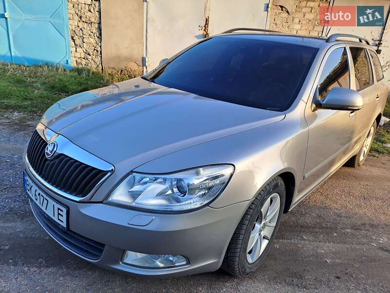Универсал Skoda Octavia 2009 в Днепре