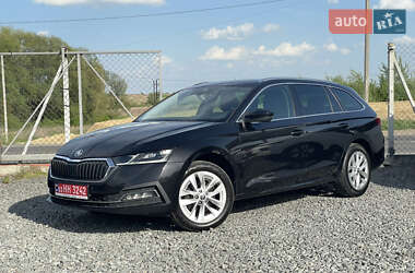 Универсал Skoda Octavia 2021 в Львове