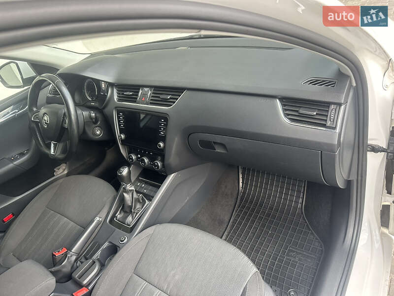 Універсал Skoda Octavia 2018 в Львові фото 23 Універсал Skoda Octavia 2018 в Львові