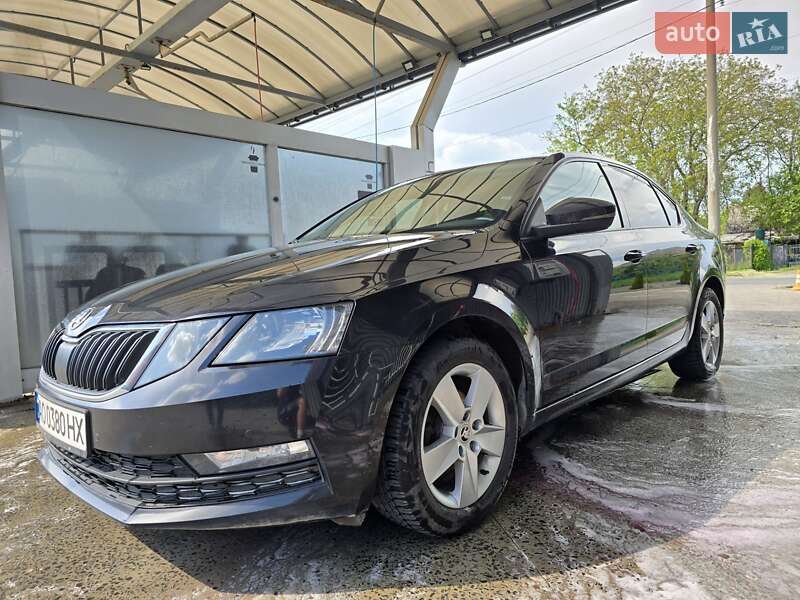 Ліфтбек Skoda Octavia 2019 в Ужгороді