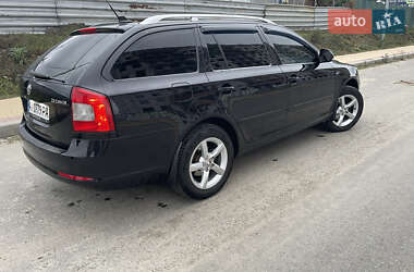 Універсал Skoda Octavia 2010 в Бучі