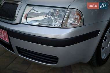 Лифтбек Skoda Octavia 2009 в 