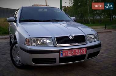 Лифтбек Skoda Octavia 2009 в 