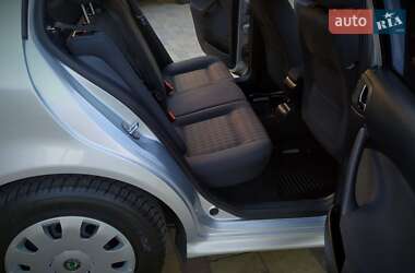 Лифтбек Skoda Octavia 2009 в 