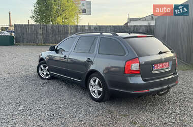 Універсал Skoda Octavia 2011 в 