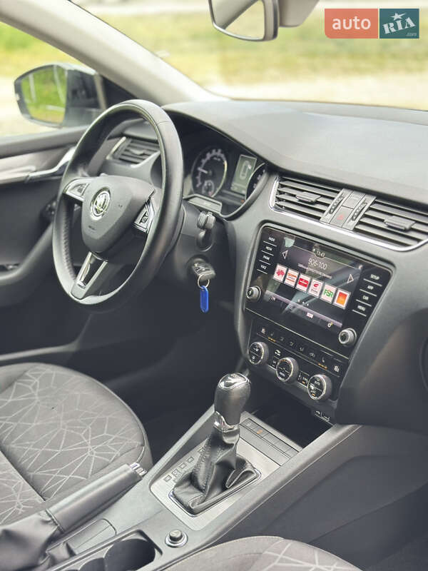 Универсал Skoda Octavia 2018 в Черновцах