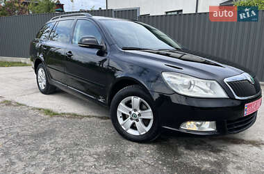Универсал Skoda Octavia 2010 в 