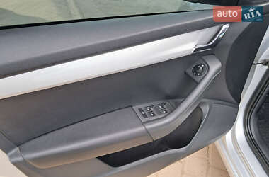 Ліфтбек Skoda Octavia 2014 в 