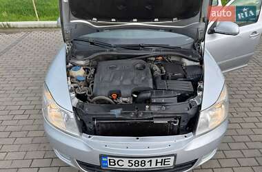 Универсал Skoda Octavia 2011 в 