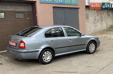 Лифтбек Skoda Octavia 2005 в 