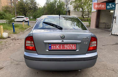 Лифтбек Skoda Octavia 2005 в 